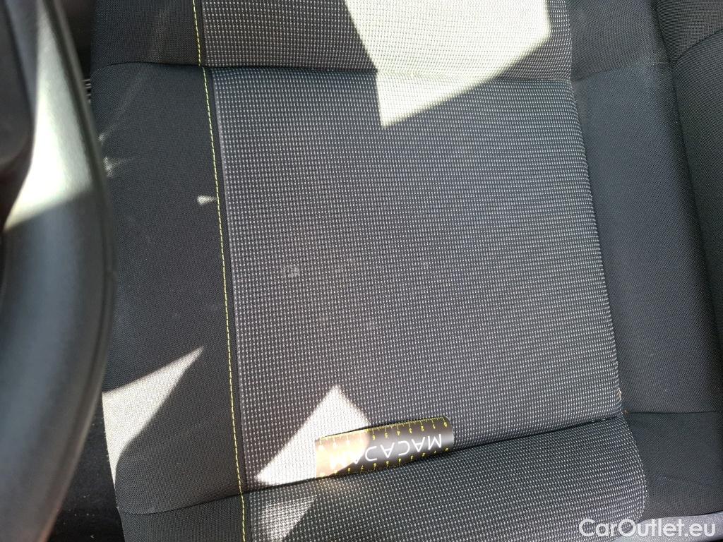  Citroen  C3  Max 1.2 PureTech 80CV BVM5 6E #9