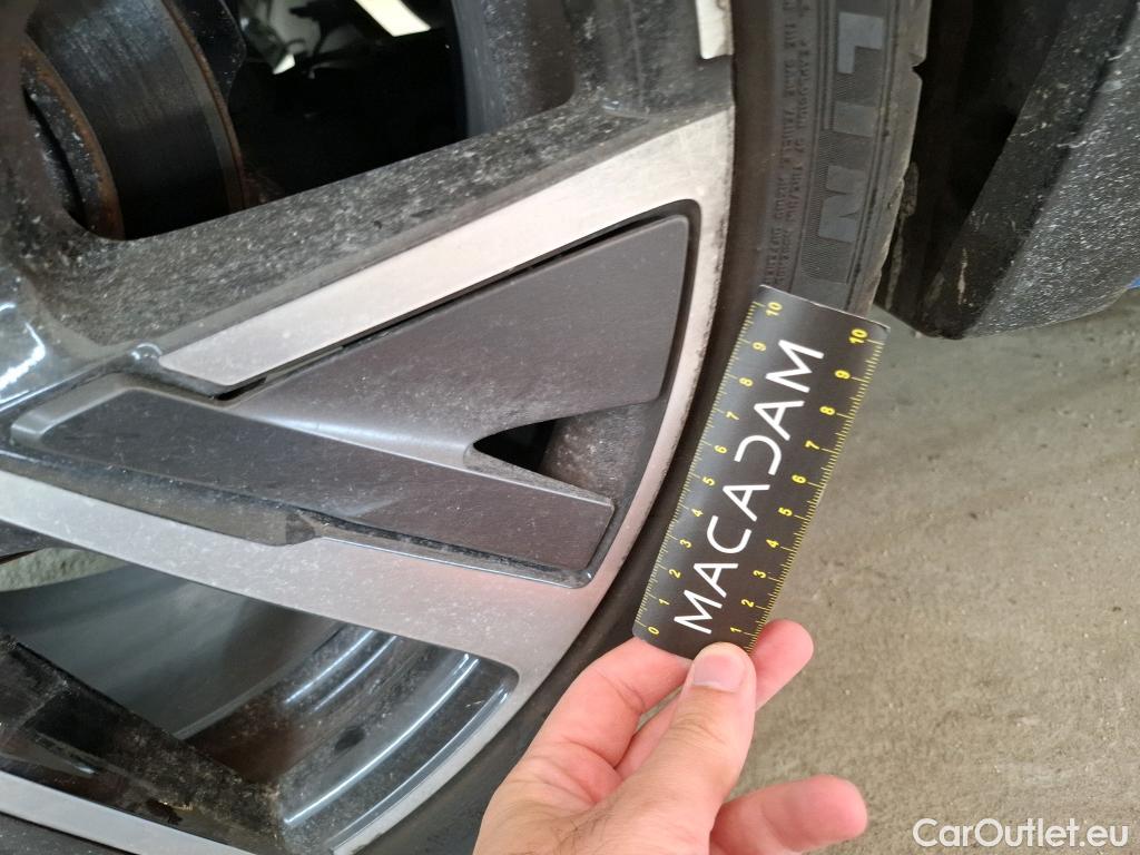  Peugeot  208  GT 1.2 PureTech 100CV BVM6 E6d #15