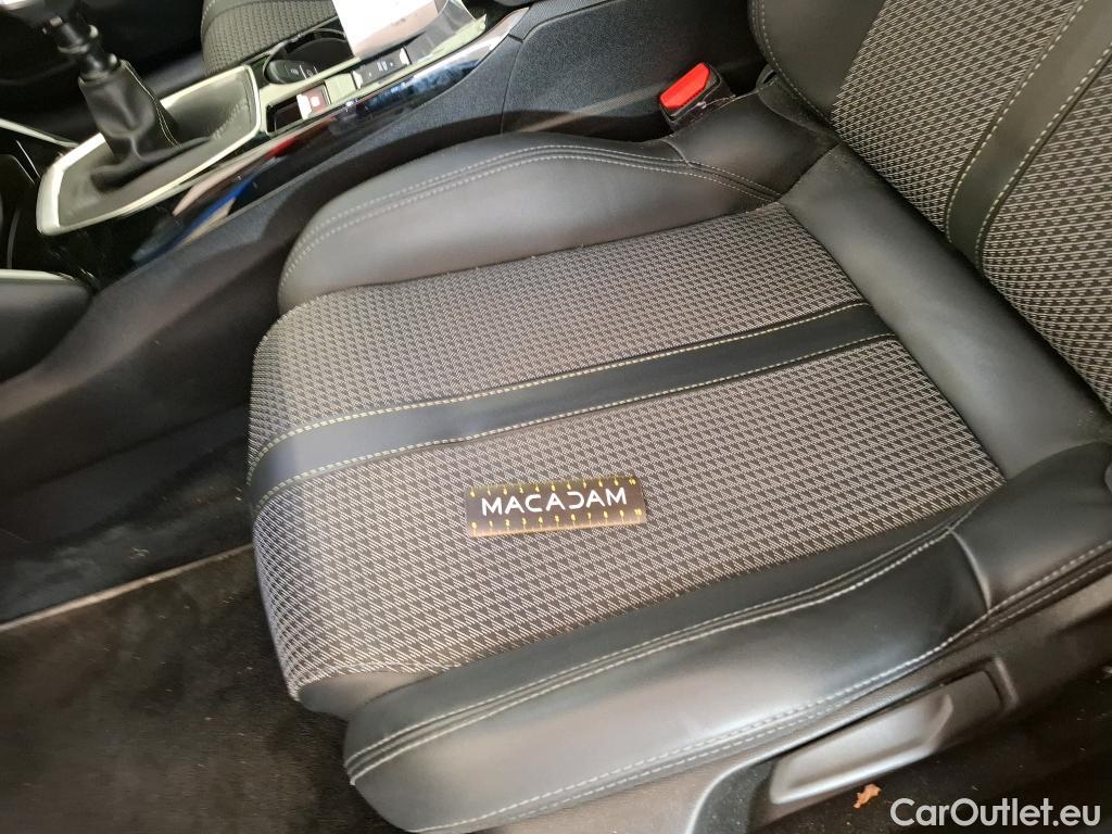  Peugeot  208  GT 1.2 PureTech 100CV BVM6 E6d #25