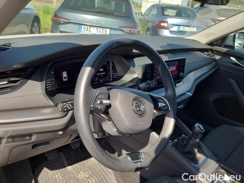  Skoda  Octavia  Lim. (NX3)(2020)  1.5TSI 110 Ambition 5d #4