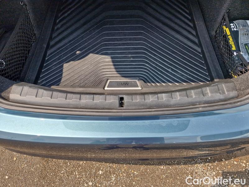  Bmw  Serie 3  Lim. (F30)  (2015) 330i xDrive AT #12