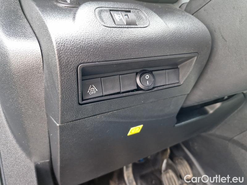  Toyota  Proace  City Verso (2020) Pr.City 1.2T 110 std.Comfort #8
