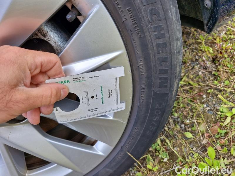  Skoda  Octavia  Lim. (NX3)(2020)  1.5TSI 110 Style AT 5d #14