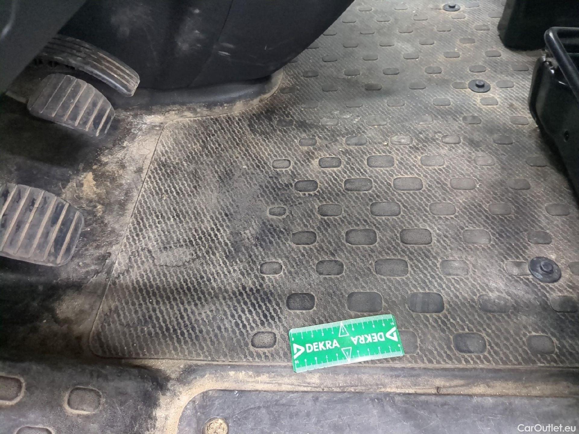  Renault  Trafic  Furgon Grand Confort L2H2 1200 1.6 dCi 125CV BVM6 E6 #8