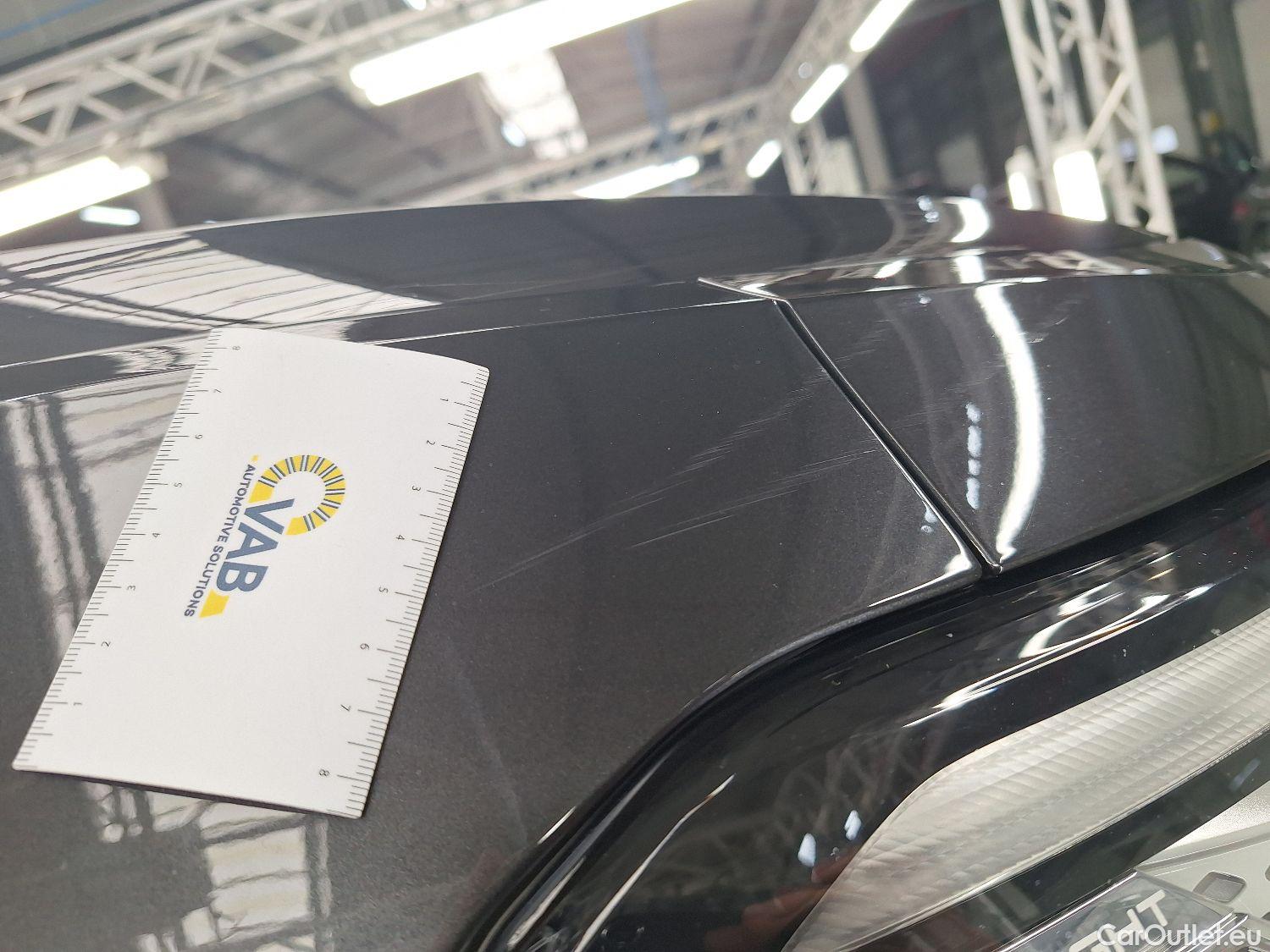  Volkswagen  ID.4 VW,  '20 BEV, Volkswagen  77 kWh - Family 5d #7