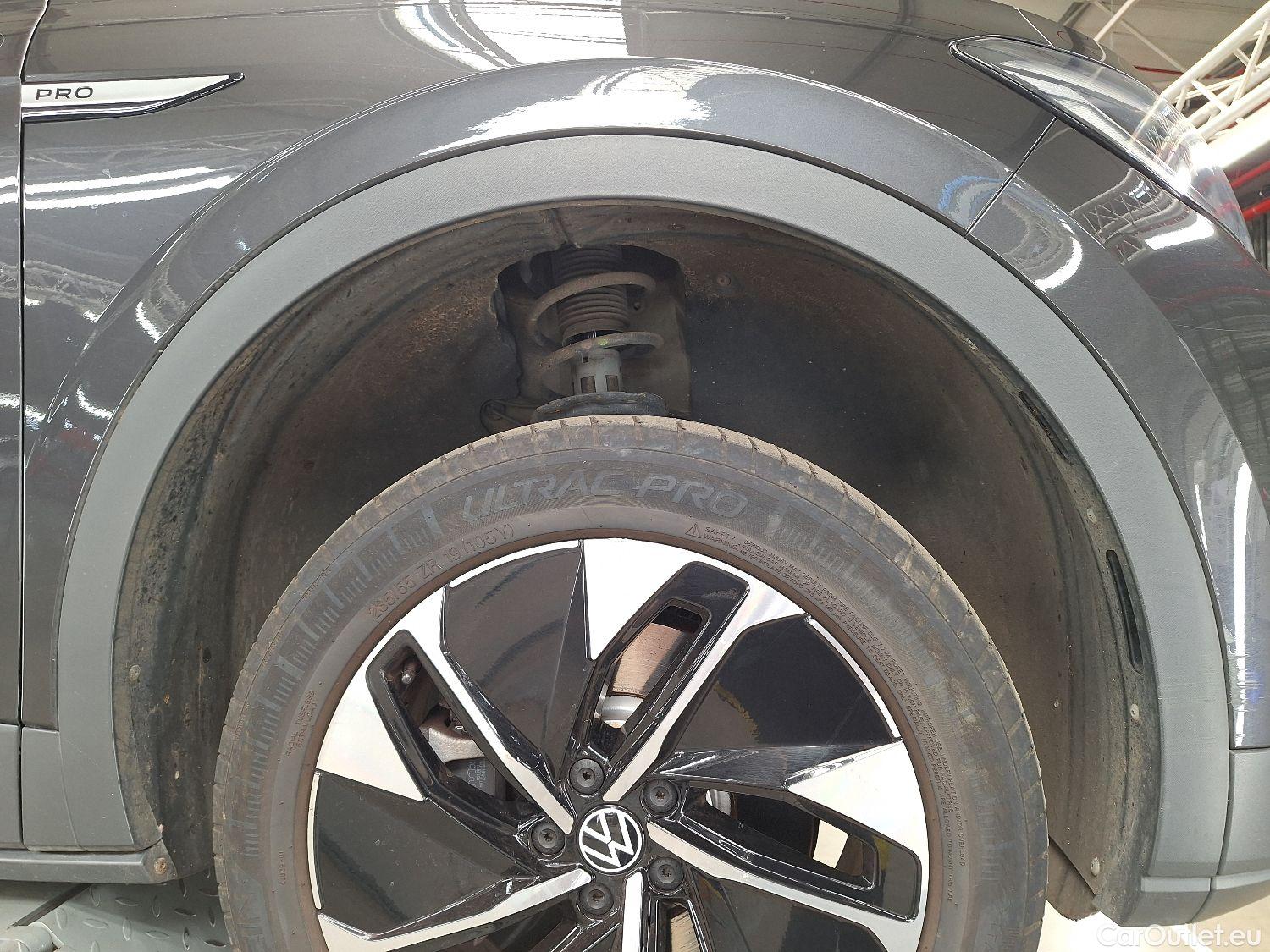 Volkswagen  ID.4 VW,  '20 BEV, Volkswagen  77kWh Pro Max 5d #16