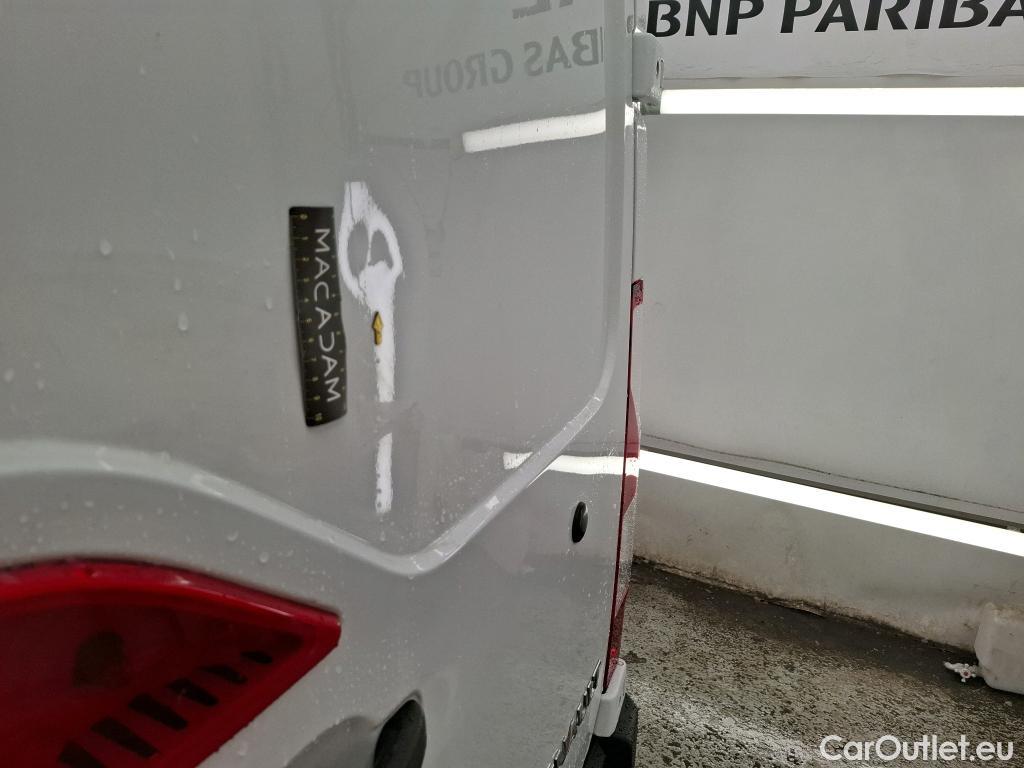  Renault  Master  III Fourgon L2H2 3 5 Confort dCi 135CV BVM6 E6dT #9
