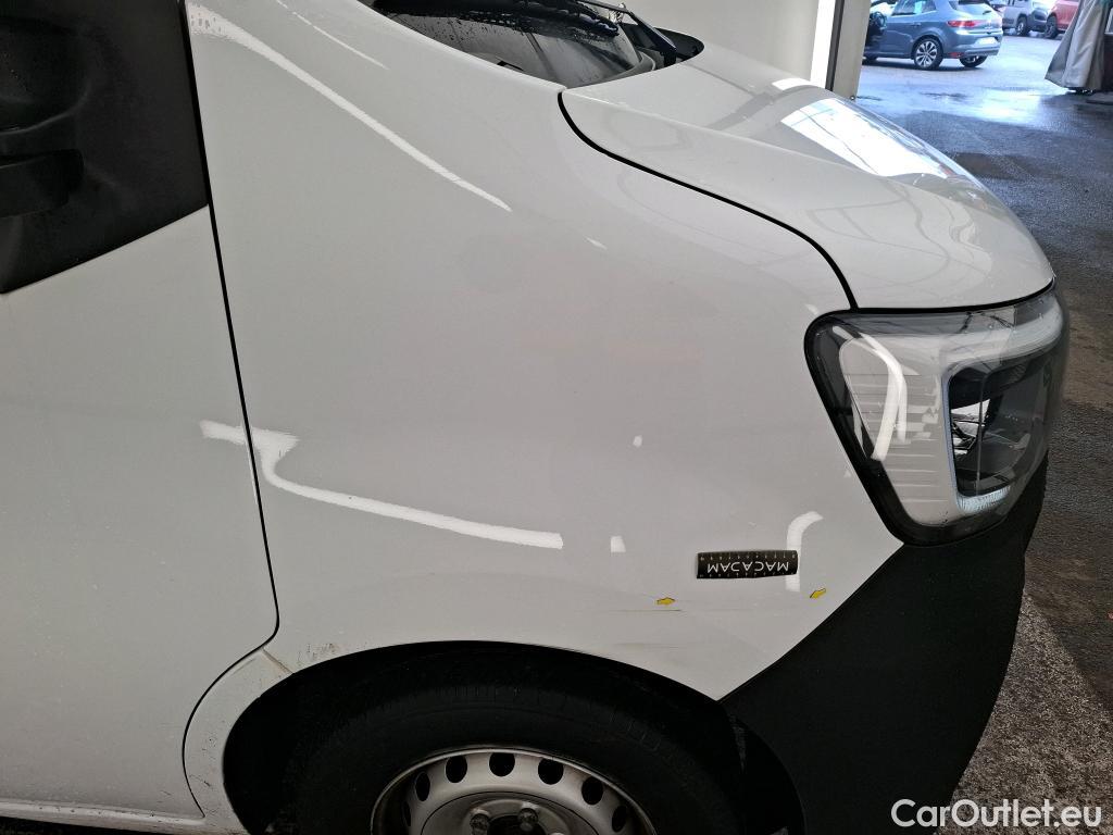  Renault  Master  III Fourgon L2H2 3 5 Confort dCi 135CV BVM6 E6dT #12