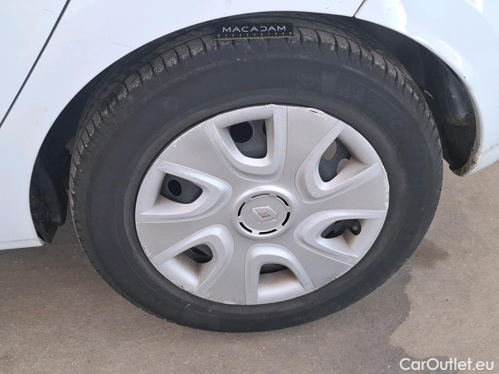  Renault  Clio  IV Air 1.5 dCi 75CV BVM5 E6 #42