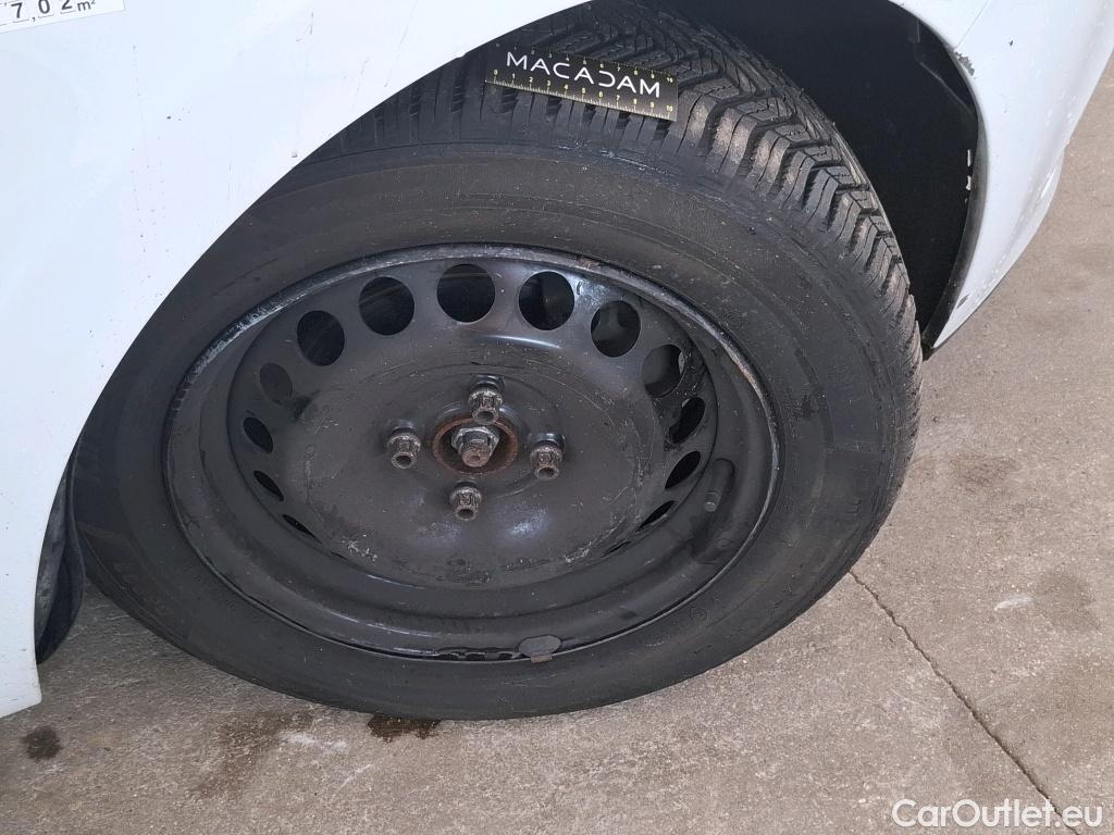  Renault  Clio  IV Air 1.5 dCi 75CV BVM5 E6 #49