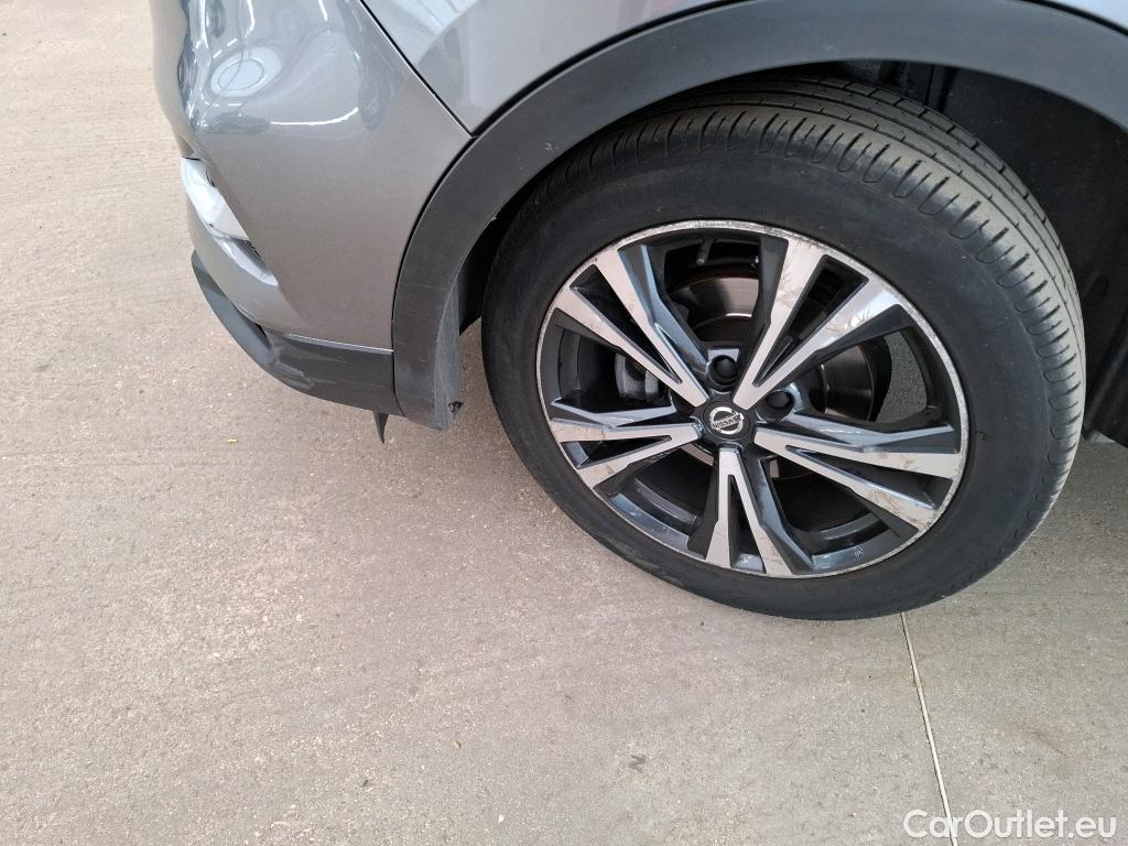  Nissan  Qashqai NISSAN  5p Crossover 1.2 DIG-T 115 Xtronic N-Connecta #47