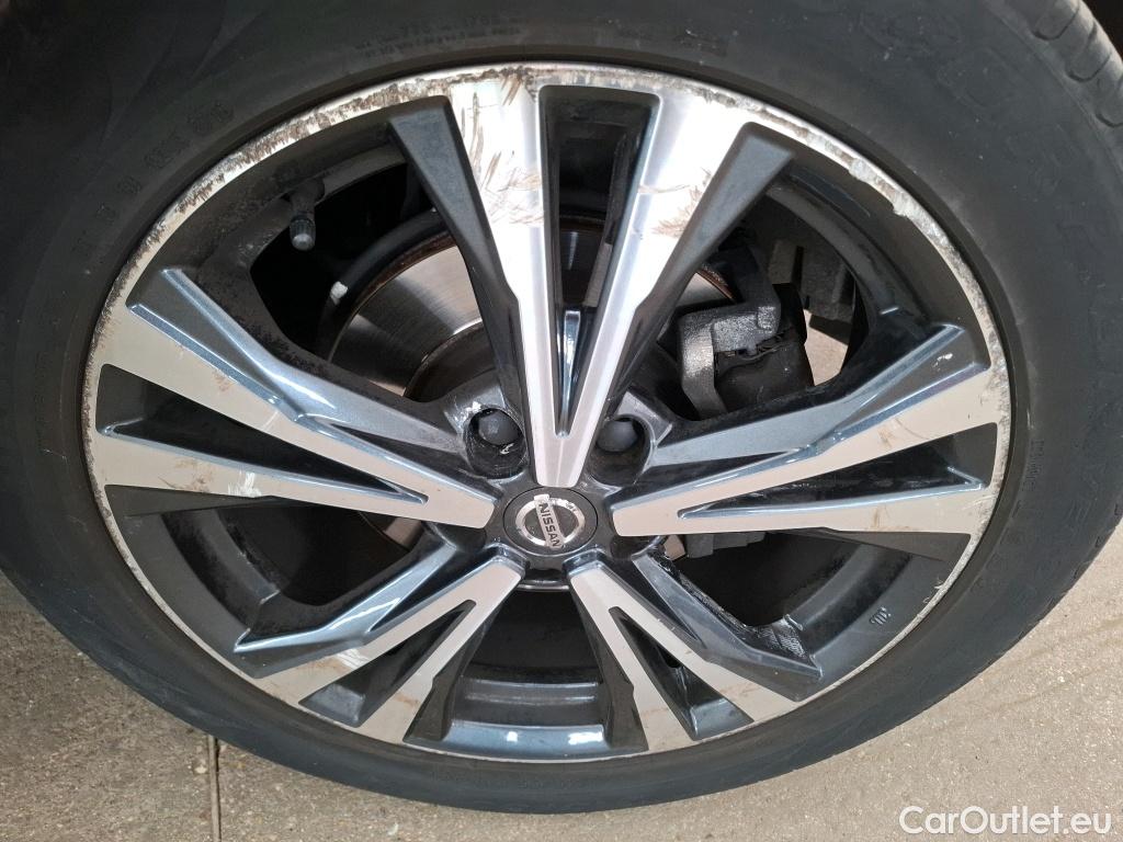  Nissan  Qashqai NISSAN  5p Crossover 1.2 DIG-T 115 Xtronic N-Connecta #60