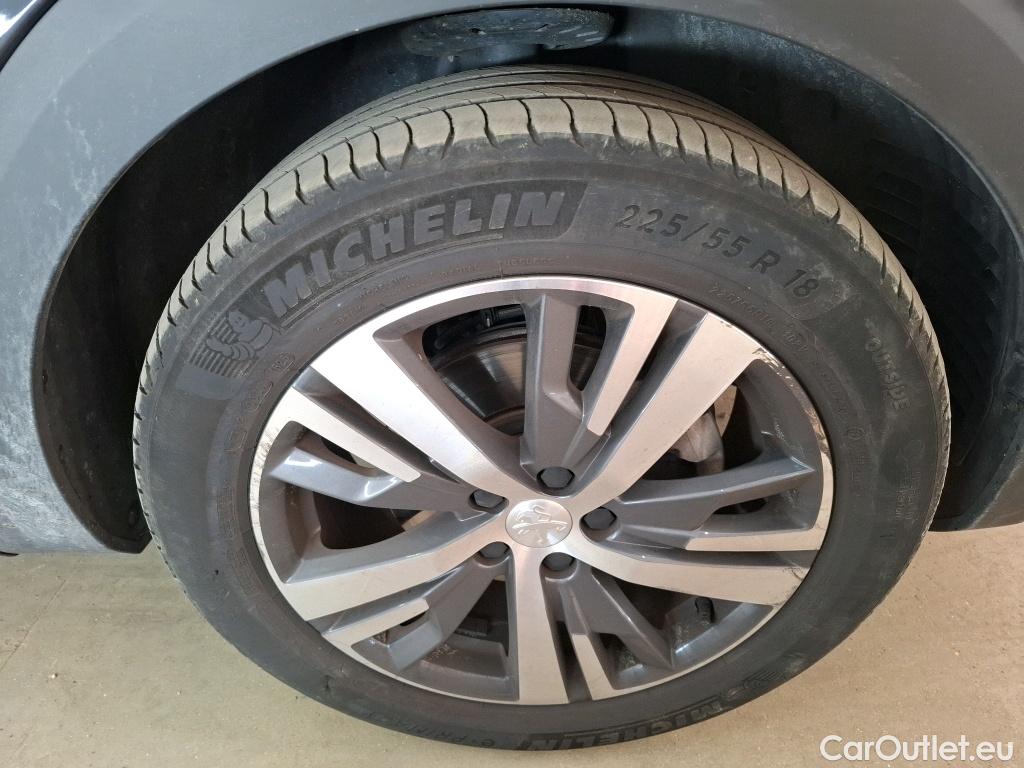  Peugeot  3008  Allure 1.5 HDi 130CV BVA8 E6d #11