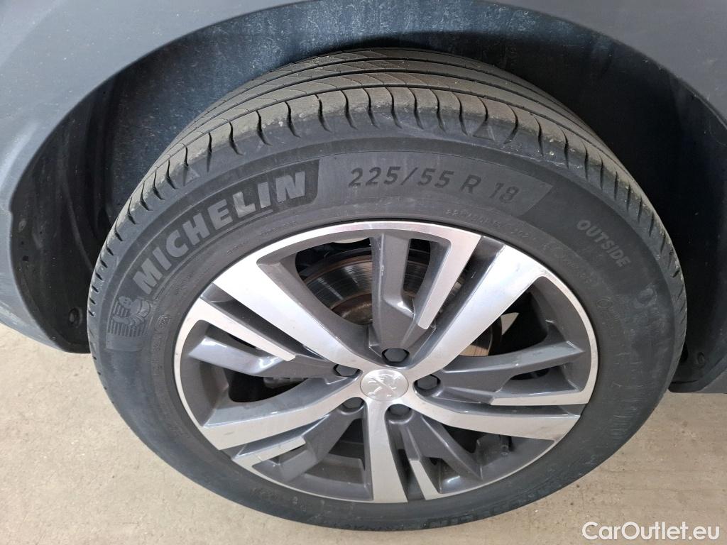  Peugeot  3008  Allure 1.5 HDi 130CV BVA8 E6d #26