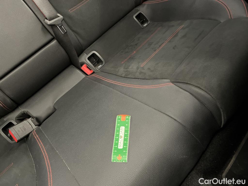  Mercedes  A-Klasse MERCEDES-BENZ Classe A 5p Berline A 200 d AMG Line 8G-DCT #2