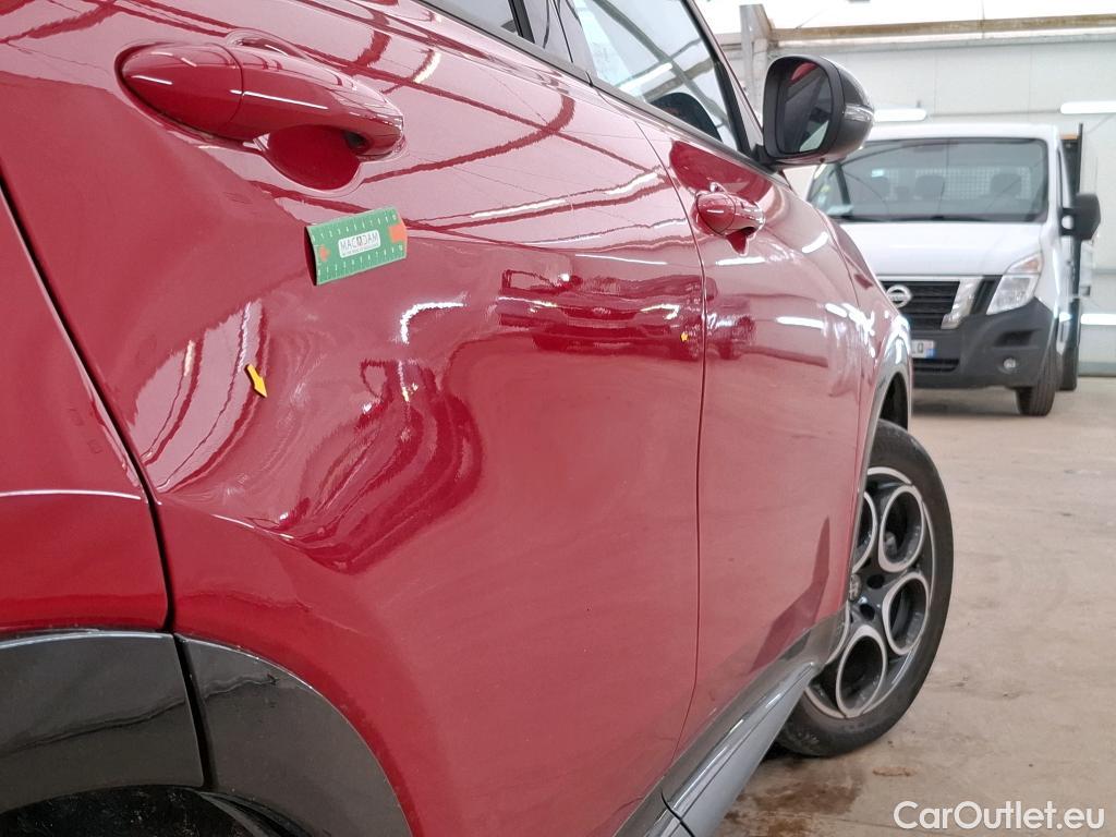  Alfa Romeo  TONALE  Veloce Plug-In-Hybrid AWD 1.3 180CV BVA6 6E #2