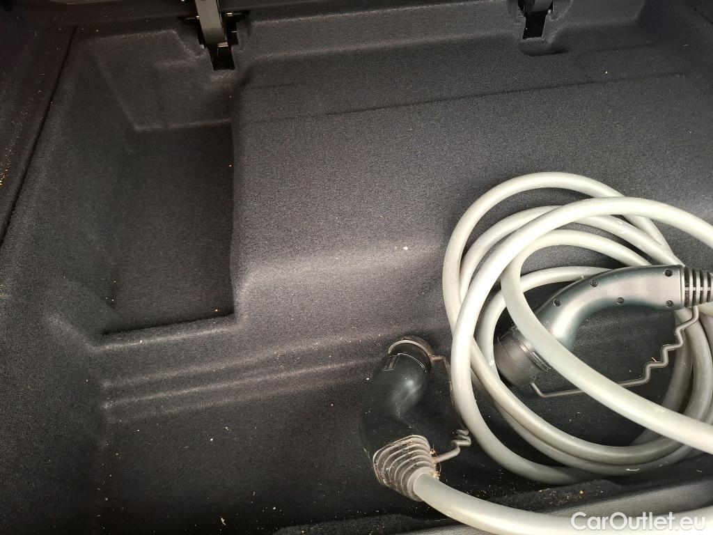  Bmw  X1 BMW  / 2022 / 5P / SUV xDrive30e M Sport DKG7 #9