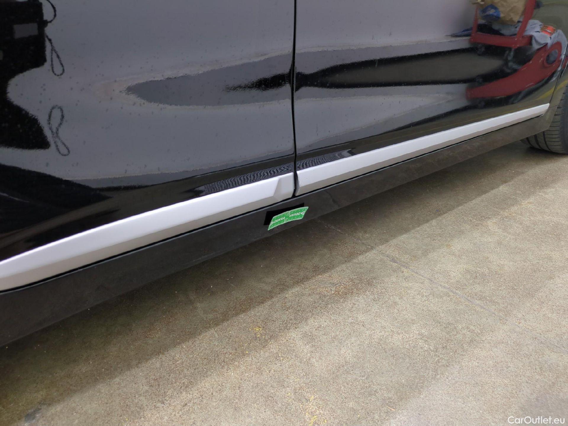  Hyundai   Ioniq HYUNDAI / 2019 / 5P / Berline plug-in hybrid Creative #10