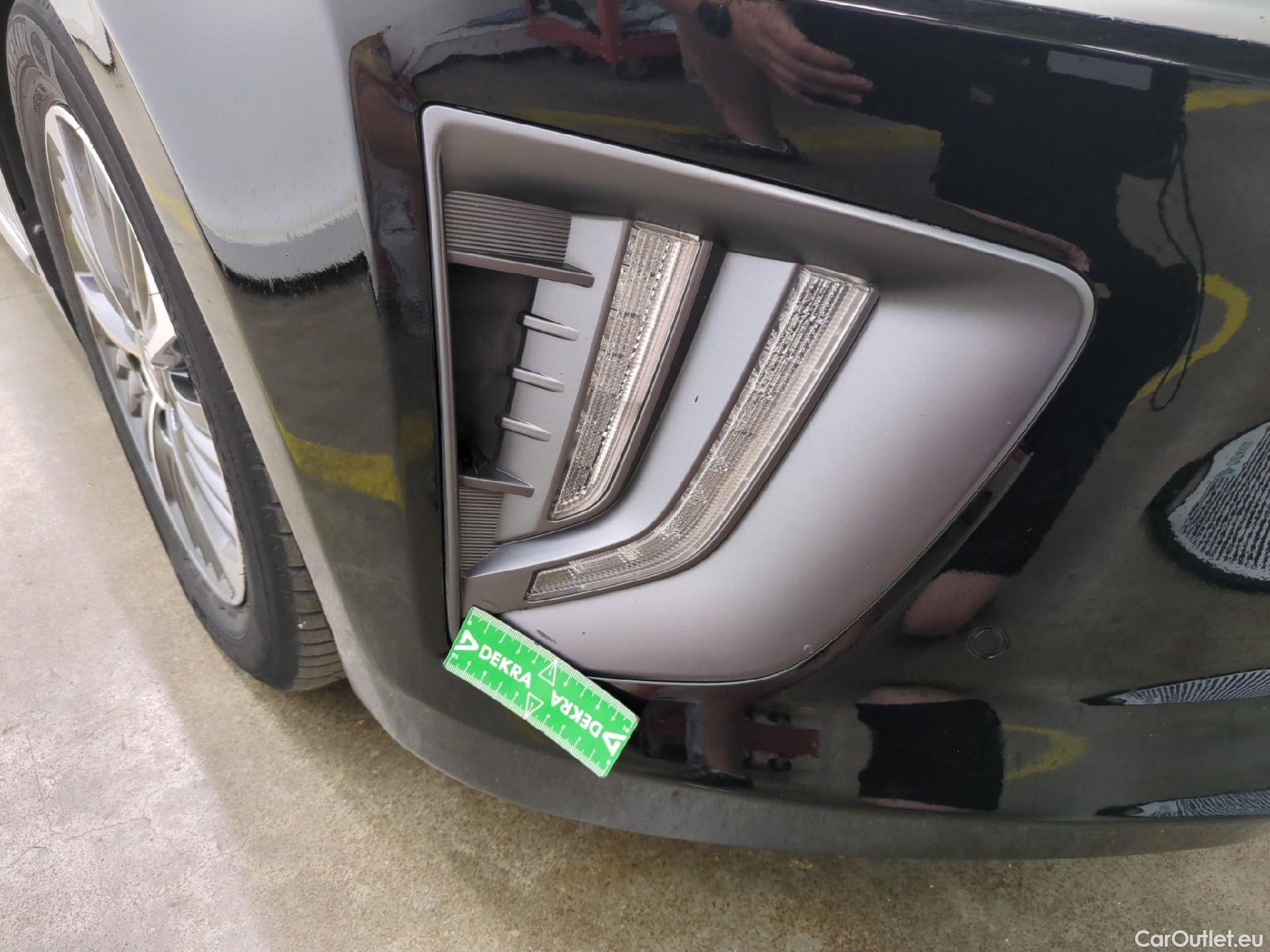  Hyundai   Ioniq HYUNDAI / 2019 / 5P / Berline plug-in hybrid Creative #14