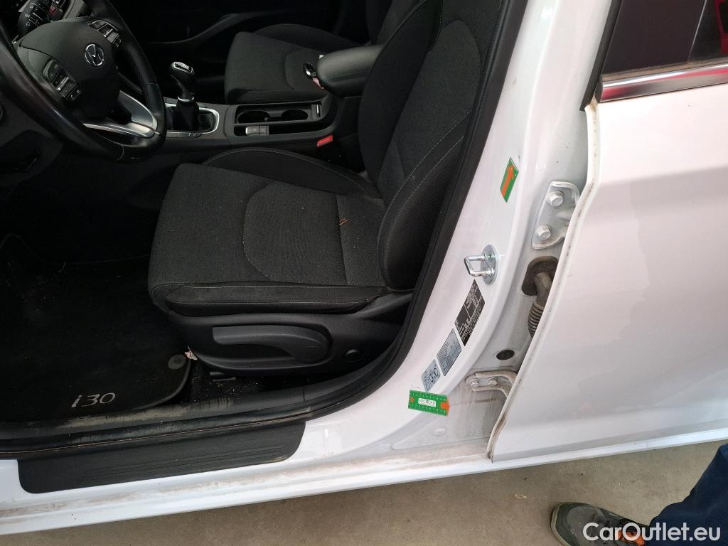  Hyundai  i30  cw Creative Mild-Hybrid 1.0 T-GDI 120CV BVM6 E6d #64