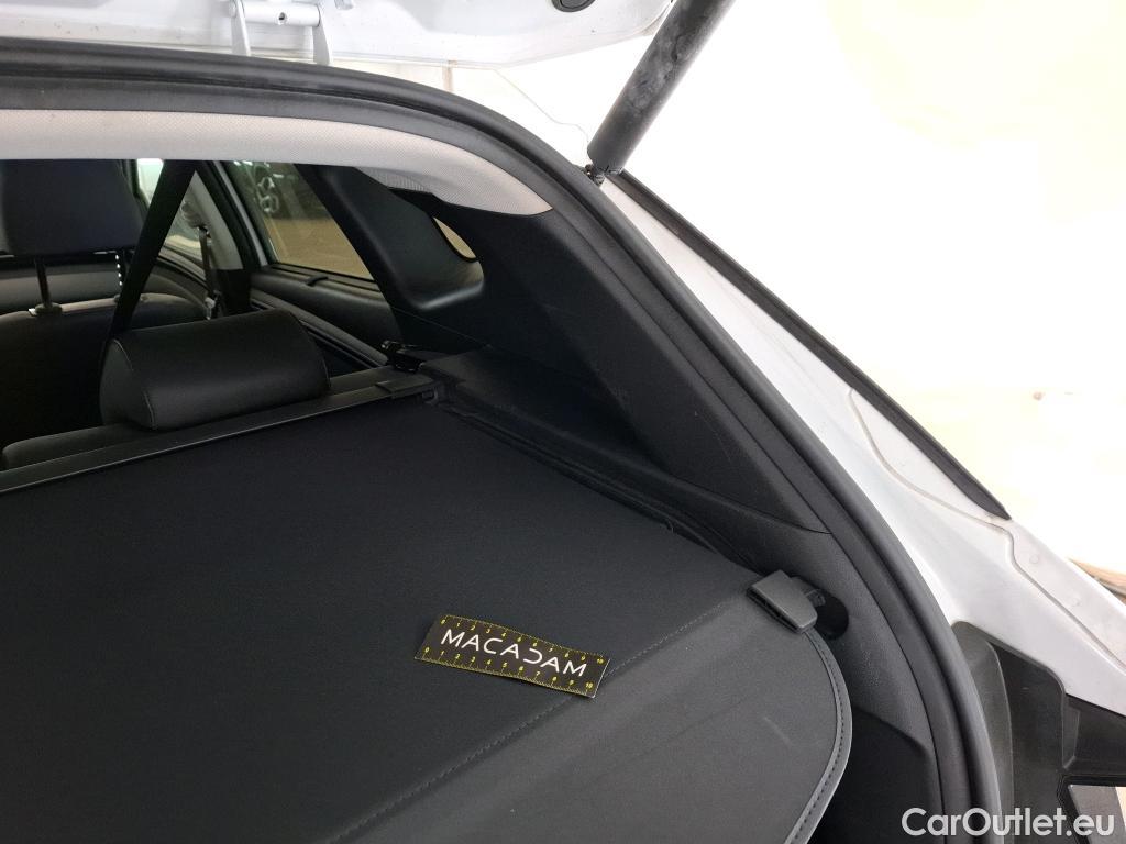  Hyundai  Tucson HYUNDAI  / 2020 / 5P / SUV 1.6 HYBRID 230 EXECUTIVE #28