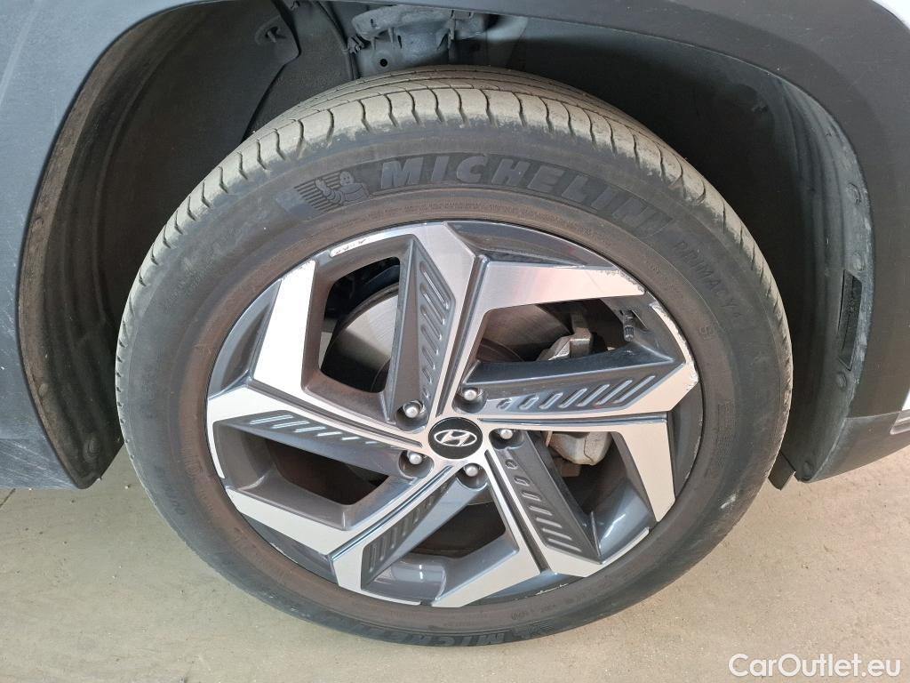  Hyundai  Tucson HYUNDAI  / 2020 / 5P / SUV 1.6 HYBRID 230 EXECUTIVE #20
