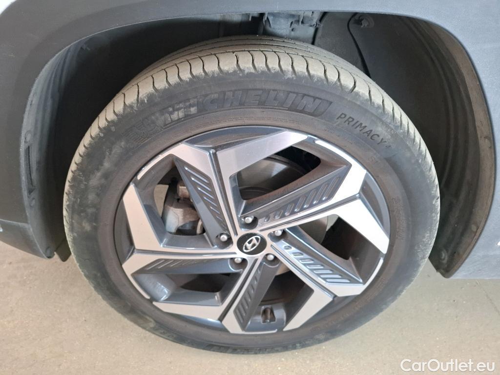  Hyundai  Tucson HYUNDAI  / 2020 / 5P / SUV 1.6 HYBRID 230 EXECUTIVE #46