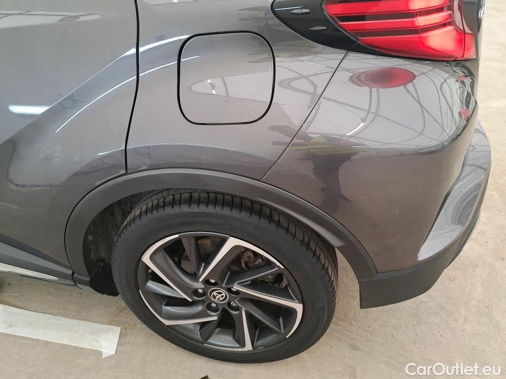  Toyota  C-HR TOYOTA  / 2016 / 5P / SUV 2.0 HYBRIDE 184 GRAPHIC #48