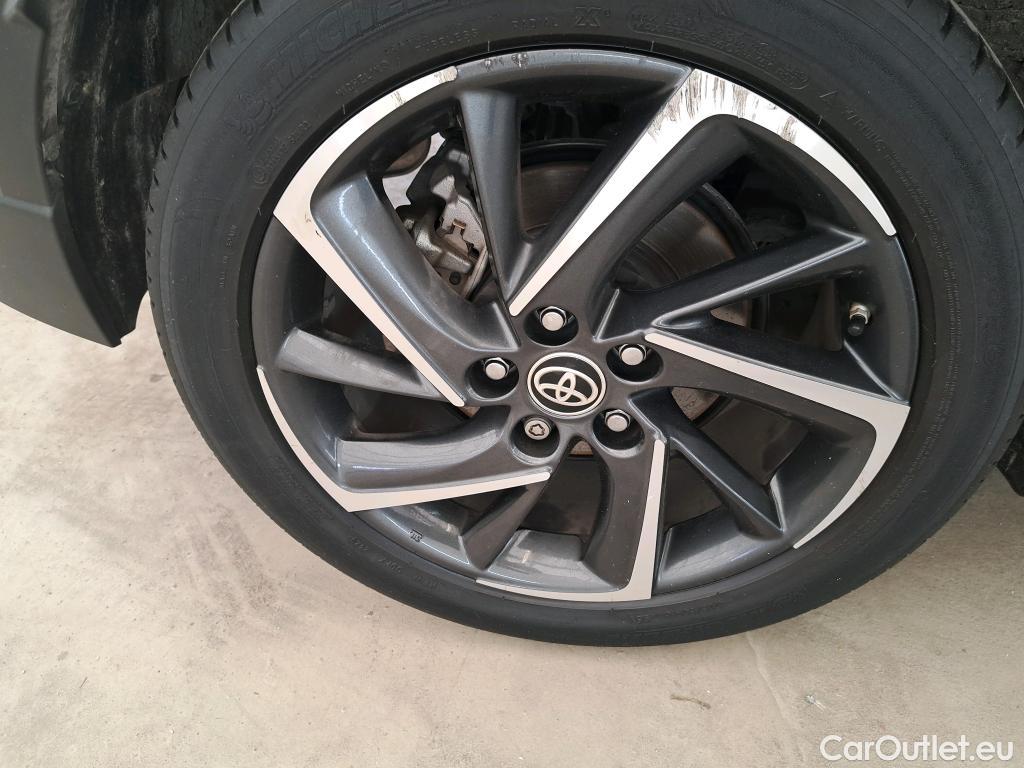  Toyota  C-HR TOYOTA  / 2016 / 5P / SUV 2.0 HYBRIDE 184 GRAPHIC #43
