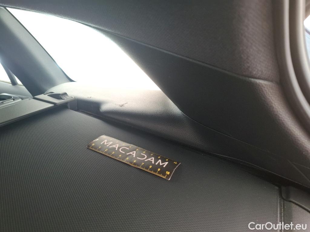  Toyota  Corolla TOYOTA  Touring Sports / 2018 / 5P / Break Hybride 122h Dynamic Business Stage Acad #19