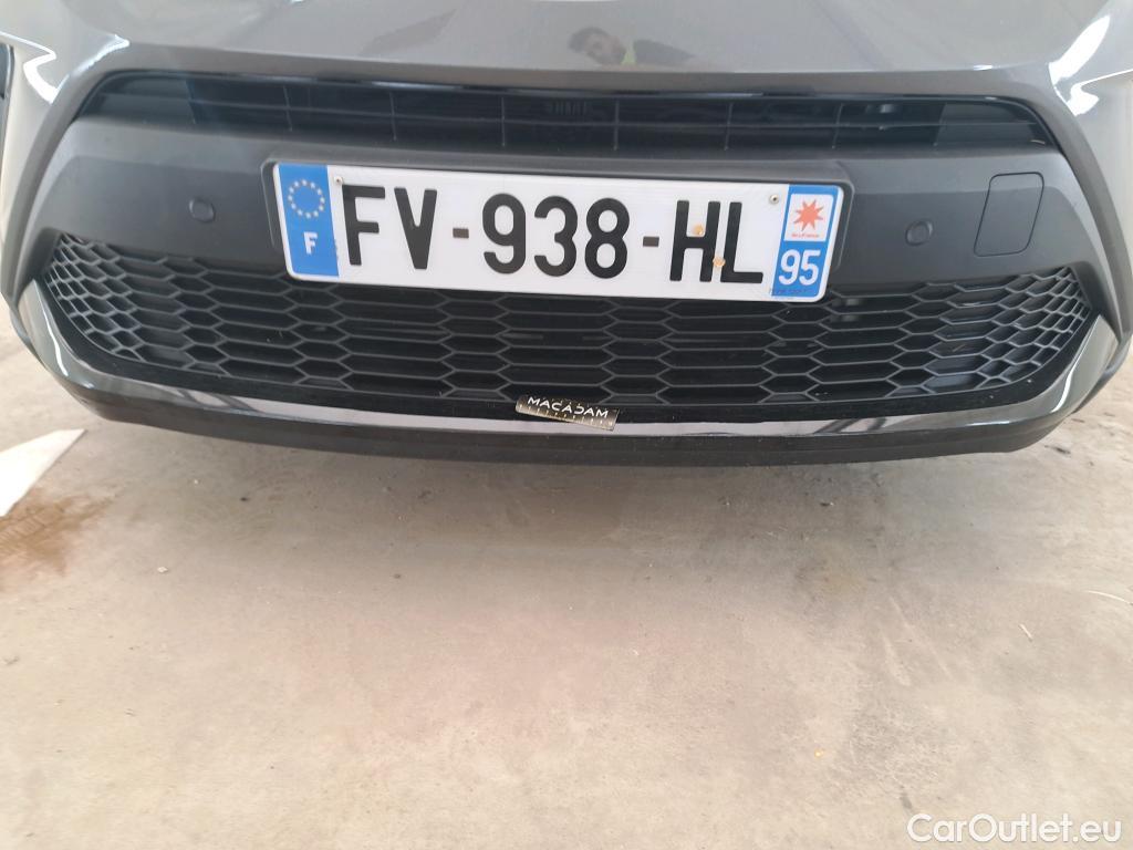  Toyota  C-HR TOYOTA  / 2016 / 5P / SUV 2.0 HYBRIDE 184 GRAPHIC #30