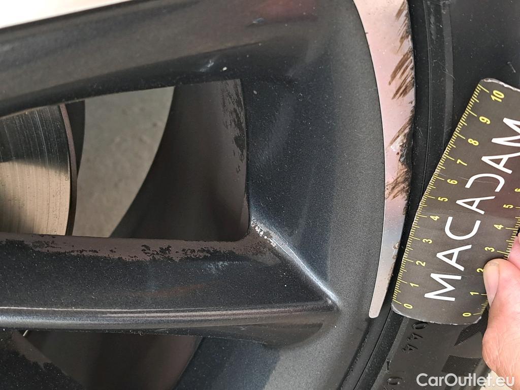  Toyota  C-HR TOYOTA  / 2016 / 5P / SUV 2.0 HYBRIDE 184 GRAPHIC #34