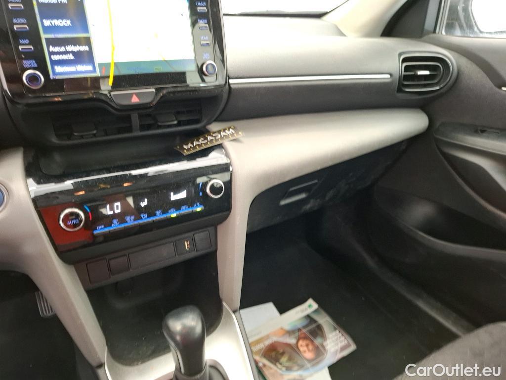  Toyota  Yaris Cross TOYOTA  Hybride / 2021 / 5P / SUV 1.5 HYBRID 116H DYNAMIC BUSINESS BEYOND #51