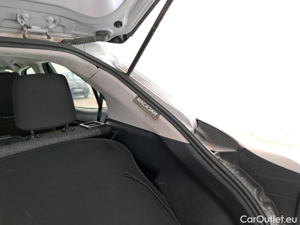  Toyota  Yaris Cross TOYOTA  Hybride / 2021 / 5P / SUV 1.5 HYBRID 116H DYNAMIC BUSINESS BEYOND #35