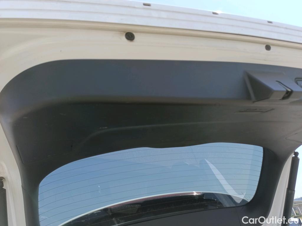  Land Rover  Discovery HYUNDAI Tucson / 2020 / 5P / todoterreno 1.6 TGDI PHEV 195kW Tecno Sky Auto 4x4 #5