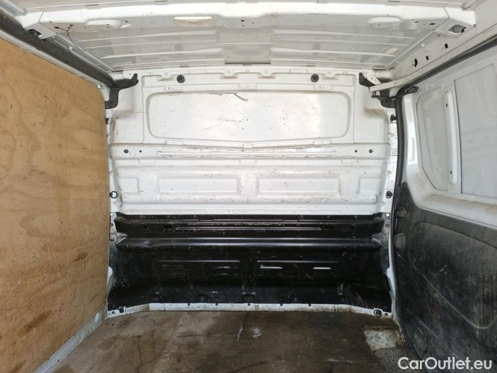  Renault  Trafic RENAULT  / 2019 / 4P / furgón Furgón 27 L1H1 Energy BluedCi 88 kW (AC) #19