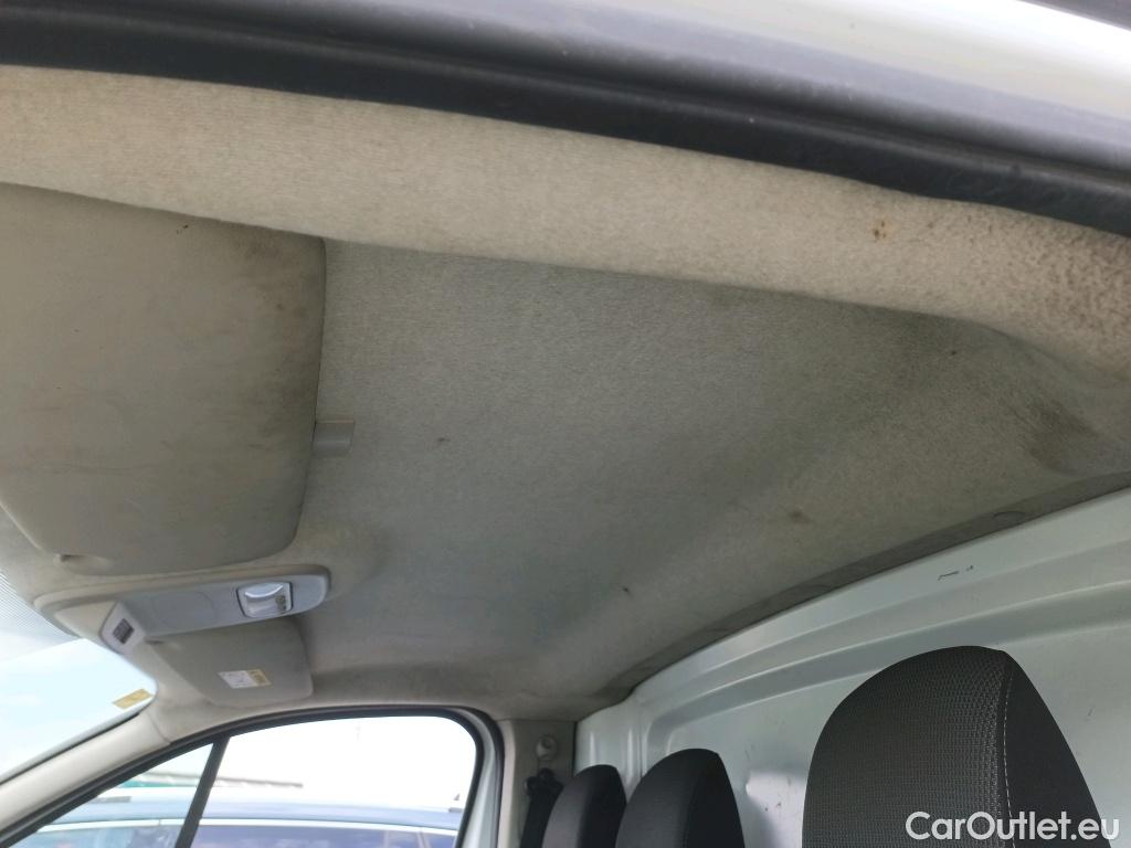  Renault  Trafic RENAULT  / 2019 / 4P / furgón Furgón 27 L1H1 Energy BluedCi 88 kW (AC) #33