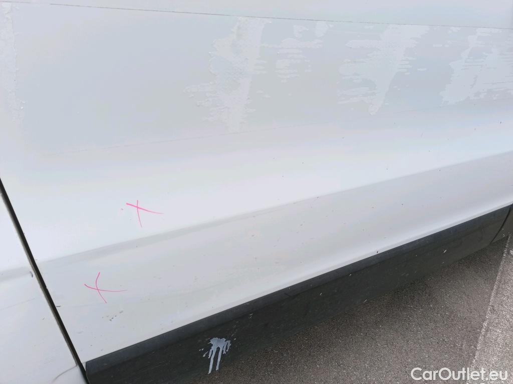  Renault  Trafic RENAULT  / 2019 / 4P / furgón Furgón 27 L1H1 Energy BluedCi 88 kW (AC) #14