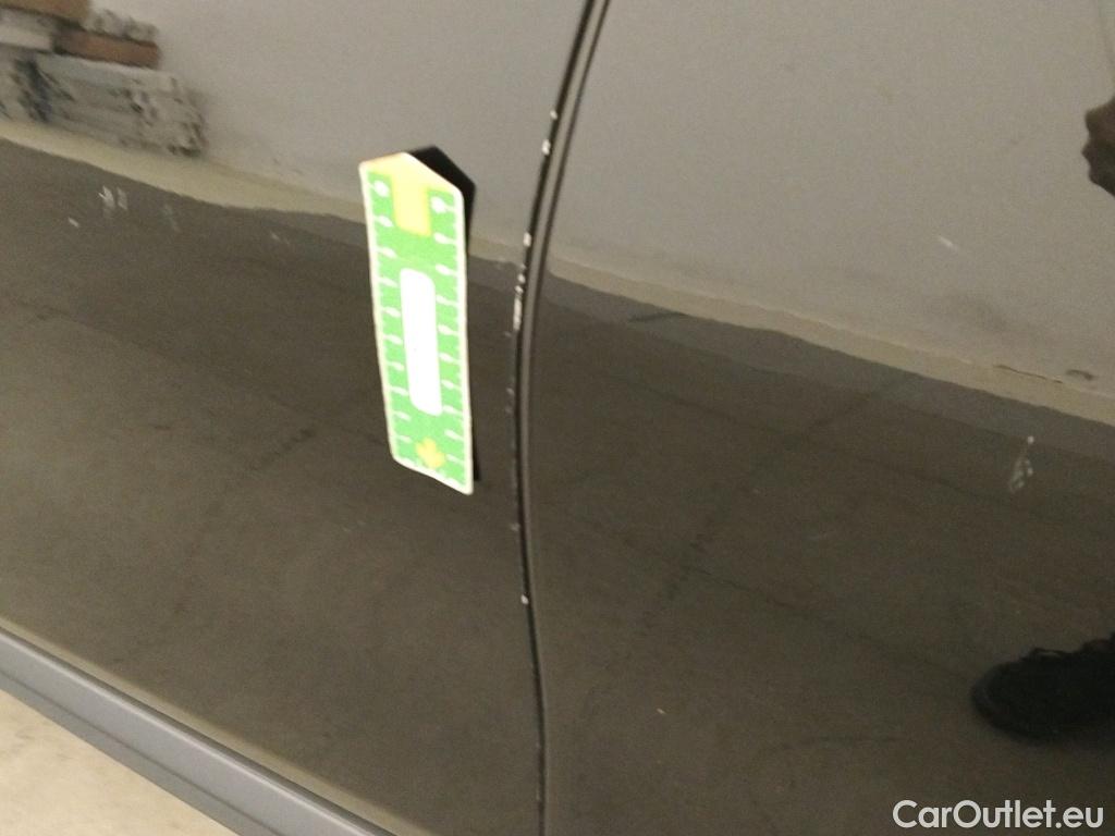  Bmw  X1 BMW  / 2019 / 5P / todoterreno sDrive16d  Aut. Business #6