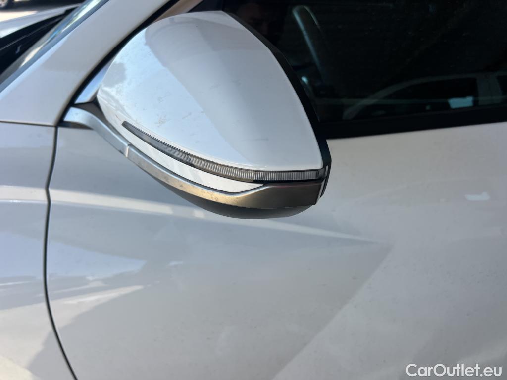  Hyundai  Tucson HYUNDAI  / 2020 / 5P / todoterreno 1.6 TGDI 169kW HEV Tecno Sky Auto #26