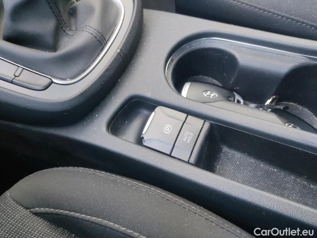 Land Rover  Discovery HYUNDAI Kona / 2020 / 5P / todoterreno 1.0 TGDI Tecno 4X2 #1