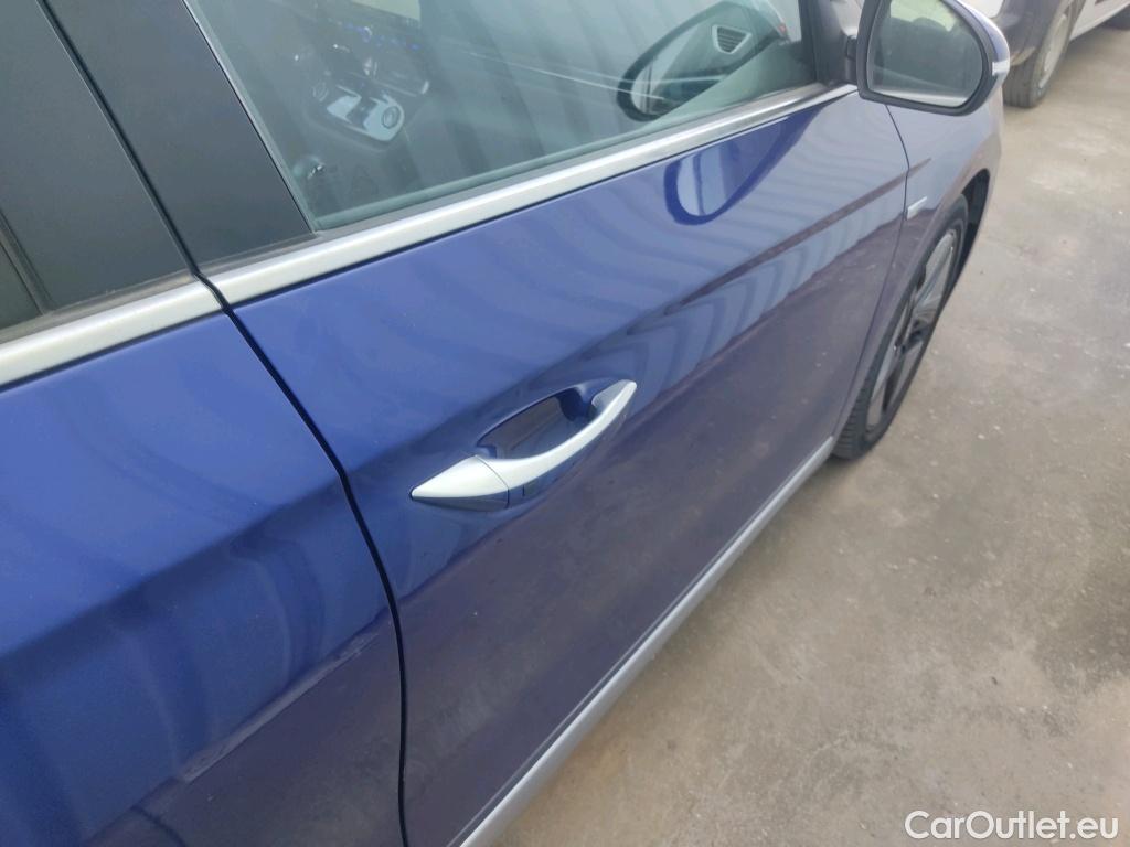  Hyundai   Ioniq HYUNDAI / 2019 / 5P / berlina con portón 1.6 GDI HEV Tecno DT #14