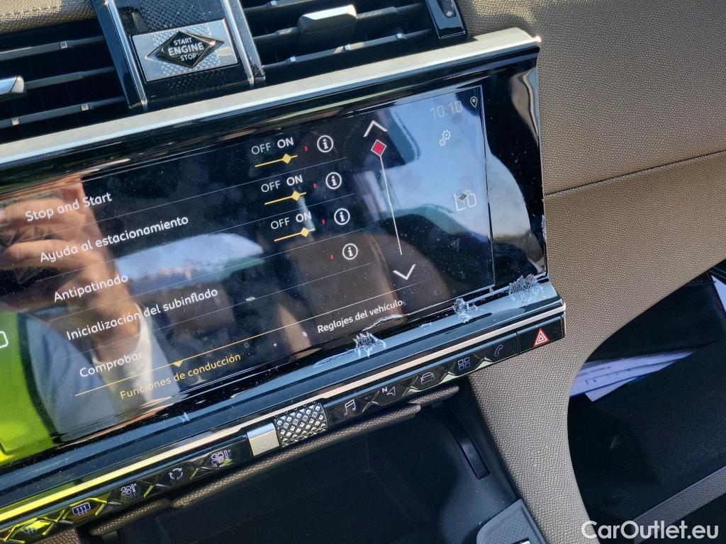  DS  DS7 DS DS 7 Crossback / 2017 / 5P / todoterreno BlueHDi DE 96kW (130CV) Auto. CHIC (AC) #1