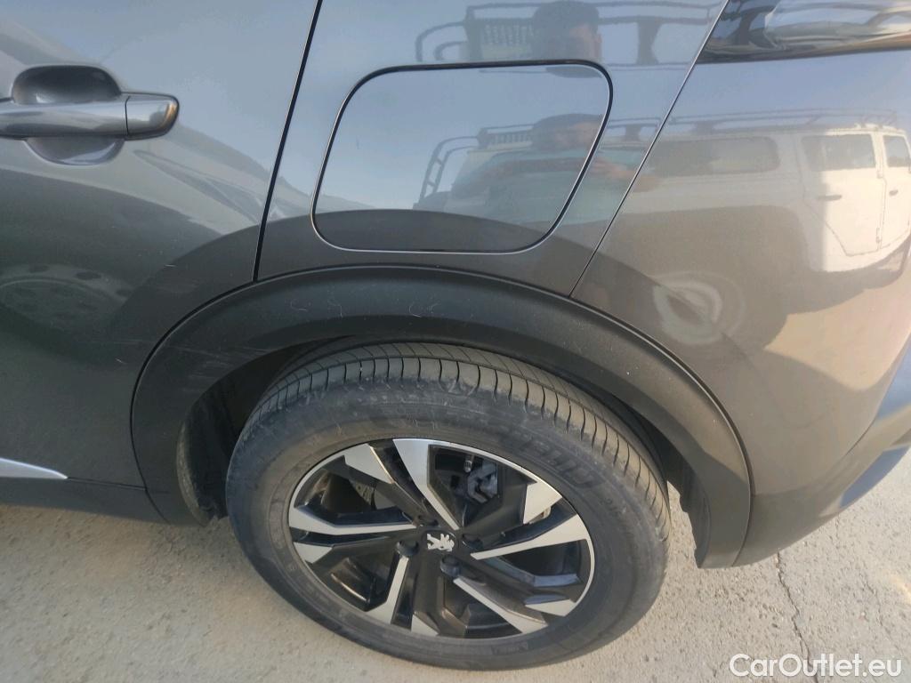  Peugeot  2008  Allure Pack 1.2 PureTech 130CV AT8 E6d #25