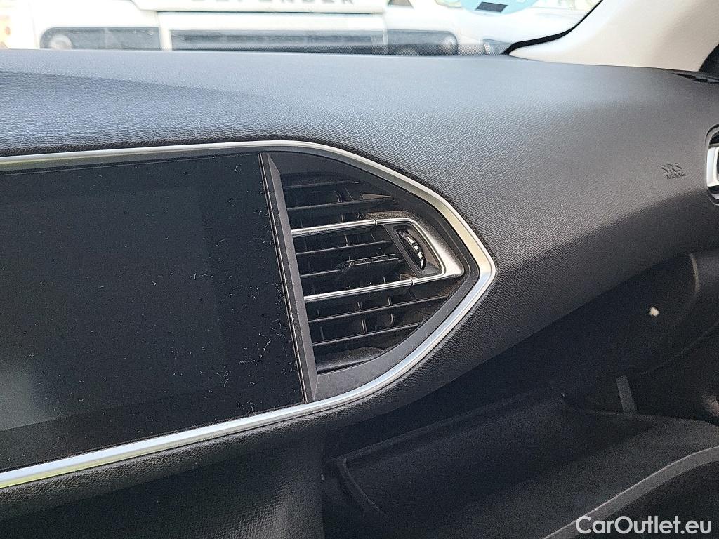  Peugeot  308  Style 1.5 HDi 100CV MT6 E6dT #19