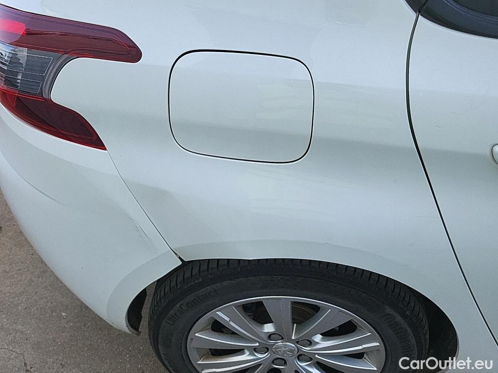  Peugeot  308  Style 1.5 HDi 100CV MT6 E6dT #1