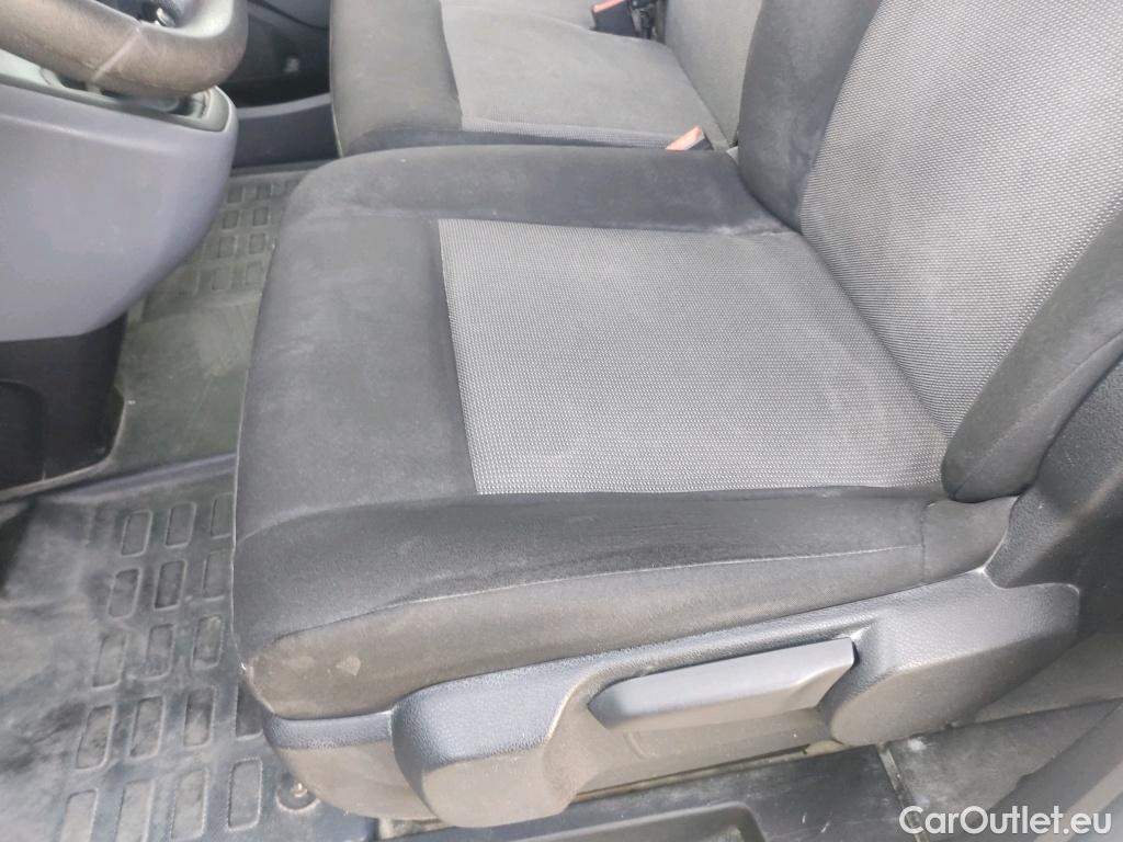  Opel  Vivaro OPEL  / 2019 / 4P / combi 1.5 Diésel 88kW (120CV) L Std Express #27