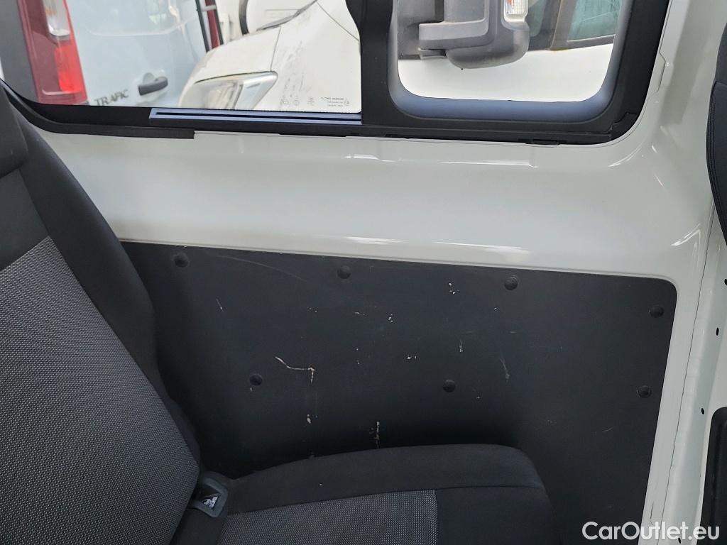  Peugeot  Expert PEUGEOT  / 2016 / 4P / combi Combi BlueHDi 120 S&S Standard #27