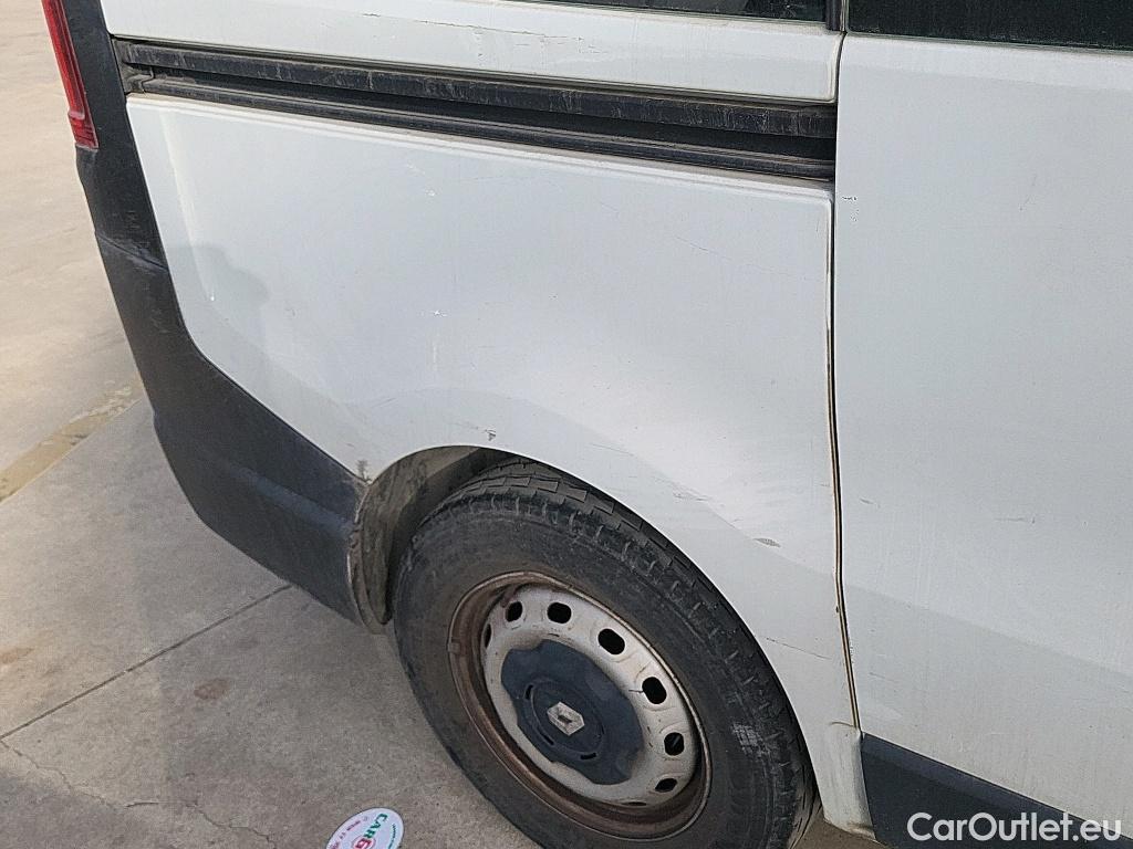  Renault  Trafic  III Combi Combi 9 L1H1 2 8t (8/9 plazas) 1.6 dCi 125CV MT6 E6 #5
