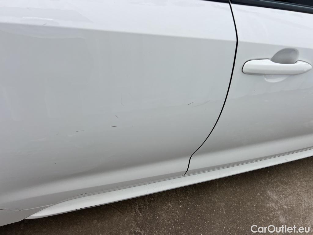  Toyota  Corolla TOYOTA  / 2019 / 5P / familiar 1.8 125H ACTIVE TECH E-CVT TOU SPORT #15